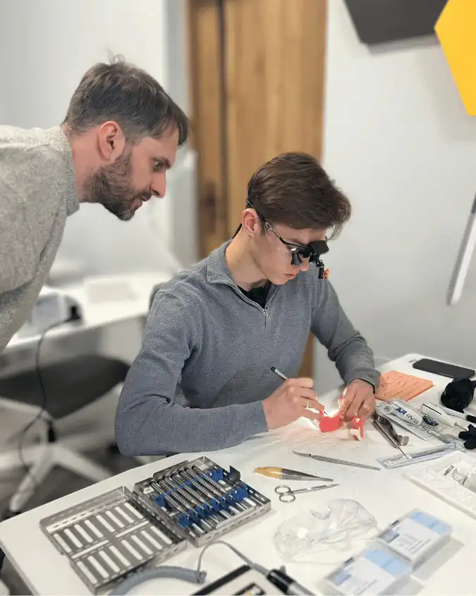 Szkolenie z atraumatycznej ekstrakcji zębów - Skill Studio