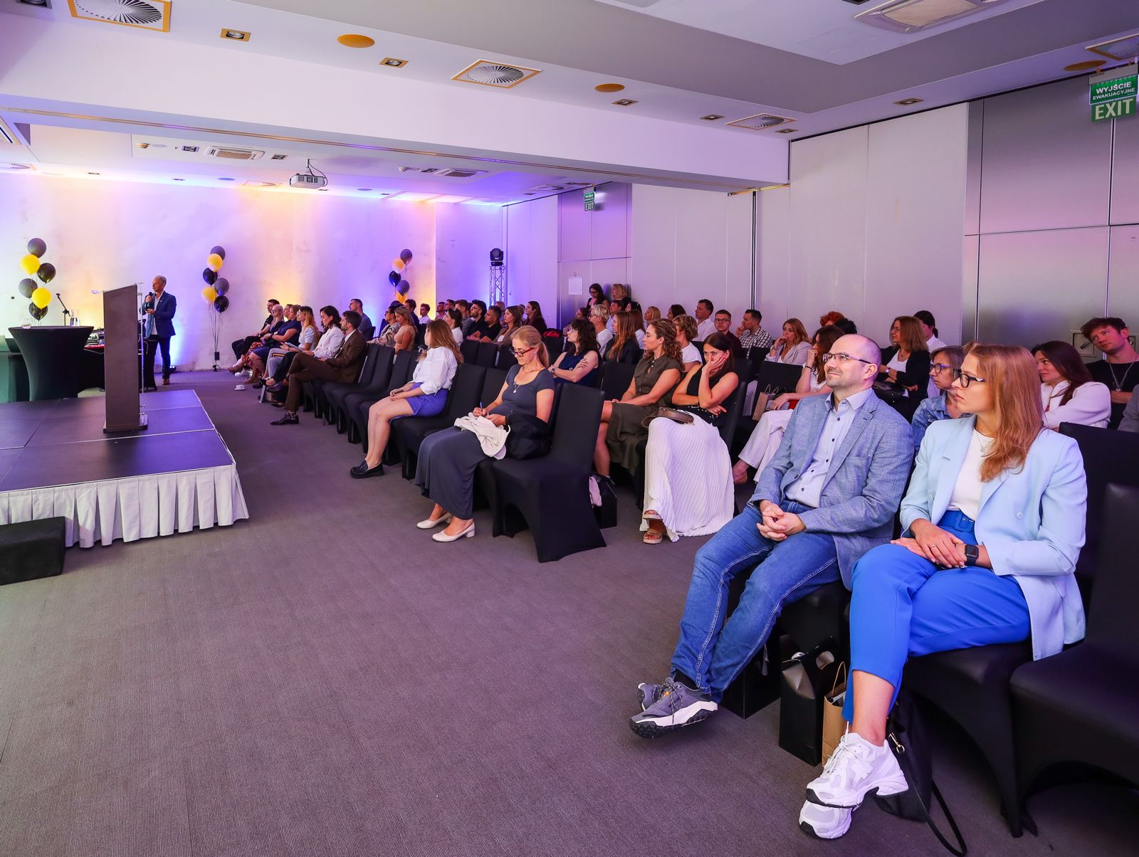 Skill Up Dent 2025 - Uczestnicy w sali głównej