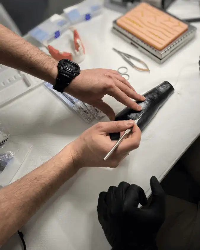 Szkolenie z atraumatycznej ekstrakcji zębów - Skill Studio